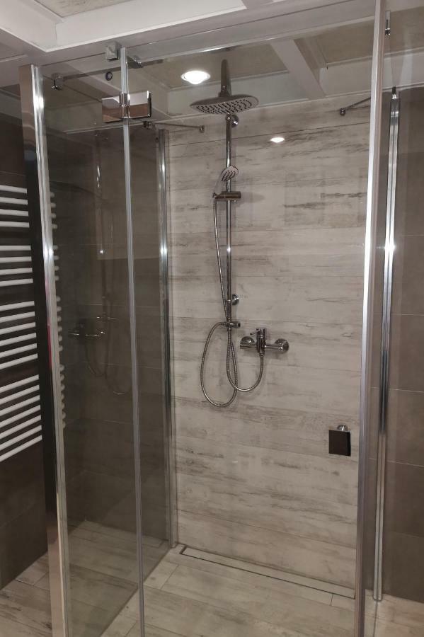 ז'ירארדוב Loftstyle Apartament מראה חיצוני תמונה